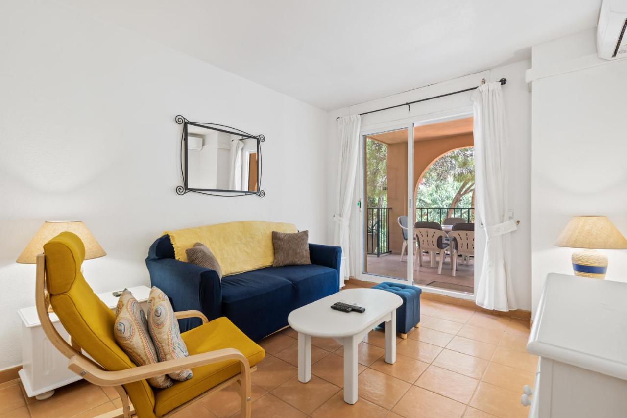 Family With Pool In By Costarentals - Ref 225 Apartamento